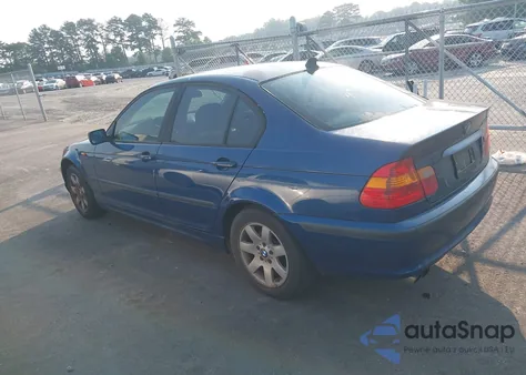 2002 BMW 325Xi z USA, uszkodzony, nr VIN WBAEU334X2PF66722